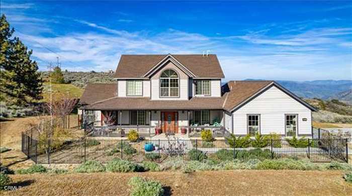 photo 2: 26941 Stirrup Way, Tehachapi CA 93561