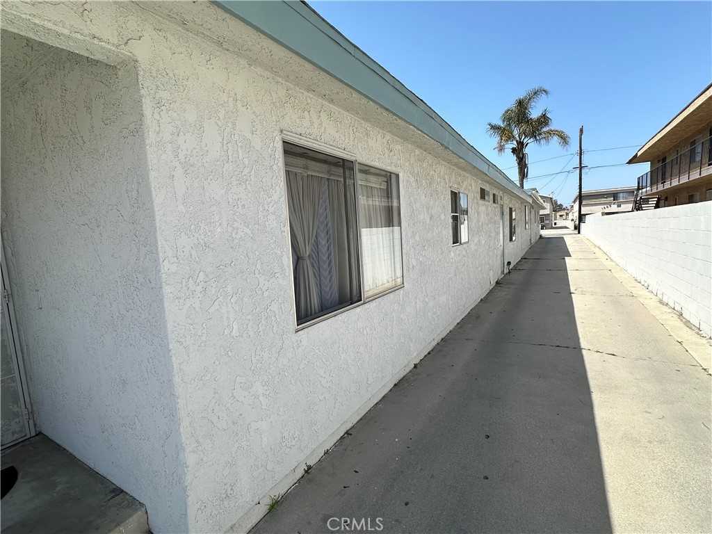 photo 3: 1510 W 227th Street, Torrance CA 90501