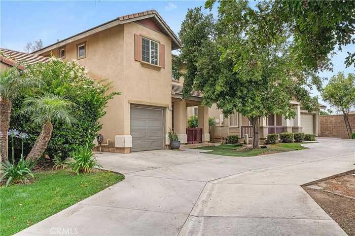 photo 1: 6262 Autumnwood Drive, Riverside CA 92505