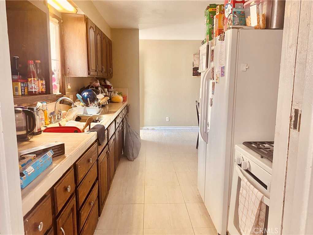 photo 3: 1569 W 218th Street, Torrance CA 90501