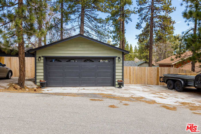 photo 2: 40122 Highland Road, Big Bear CA 92315