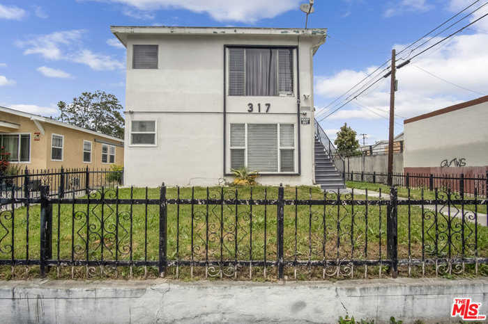 photo 2: 317 W 76th Street, Los Angeles CA 90003