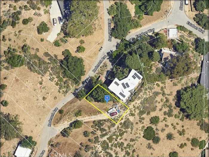 photo 1: 1 Redmont Avenue, Tujunga CA 91042