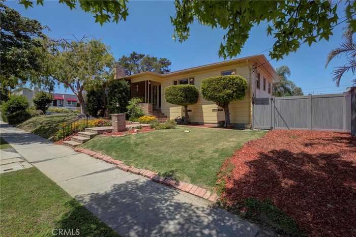 photo 2: 1340 W 12th Street, San Pedro CA 90732