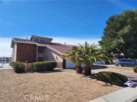 photo 2: 17905 Lakeview Drive, Victorville CA 92395