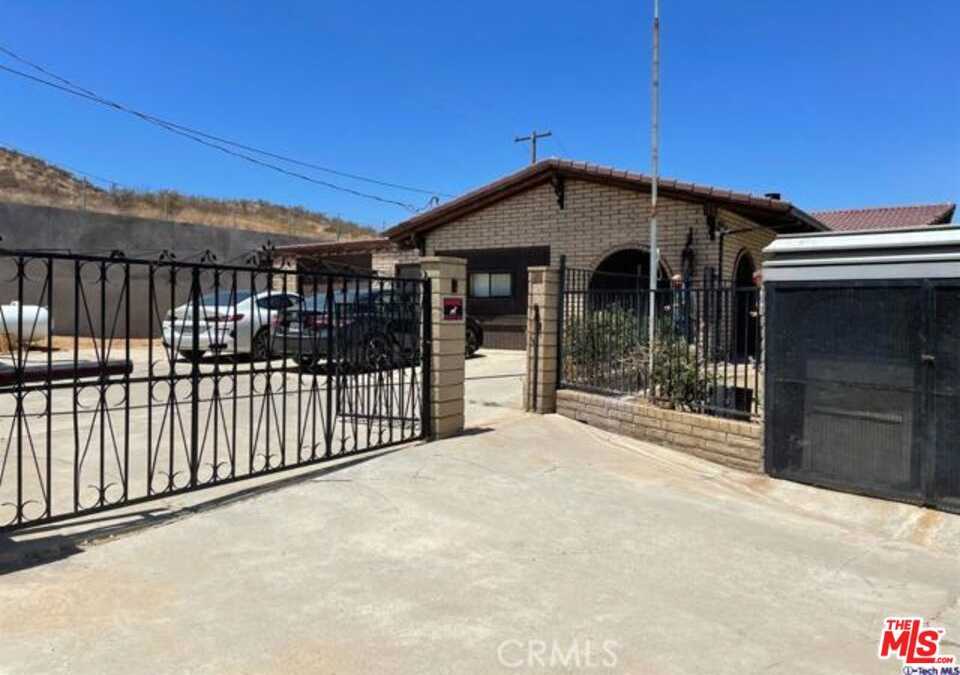 photo 2: 33231 Canyon Quail Trail, Agua Dulce CA 91390