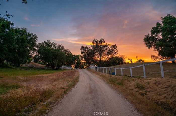 photo 31: 7975 Webster Road, Creston CA 93432