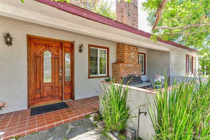 photo 2: 23240 Leonora Drive, Woodland Hills CA 91367