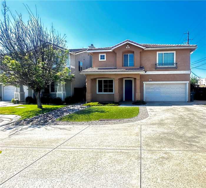 photo 1: 11141 Gardenhurst Court, Riverside CA 92505