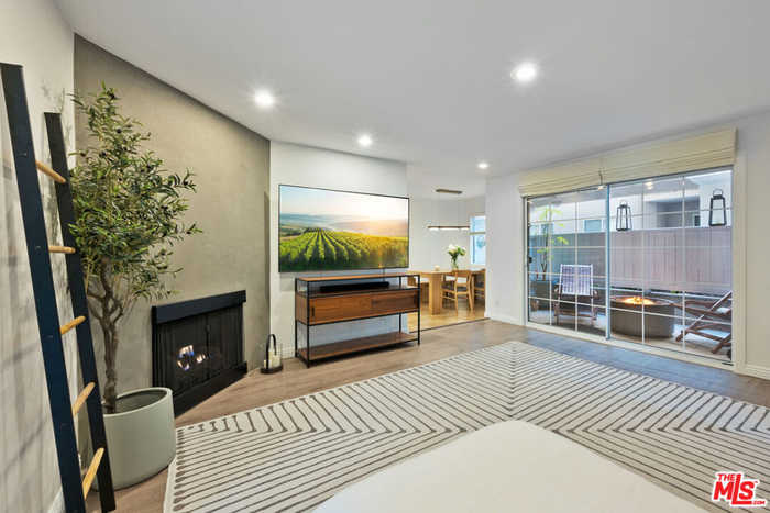 photo 2: 1228 14th Street Unit 103, Santa Monica CA 90404