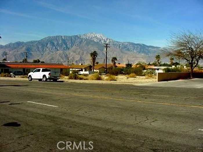 photo 2: Palm Drive, Desert Hot Springs CA 92240