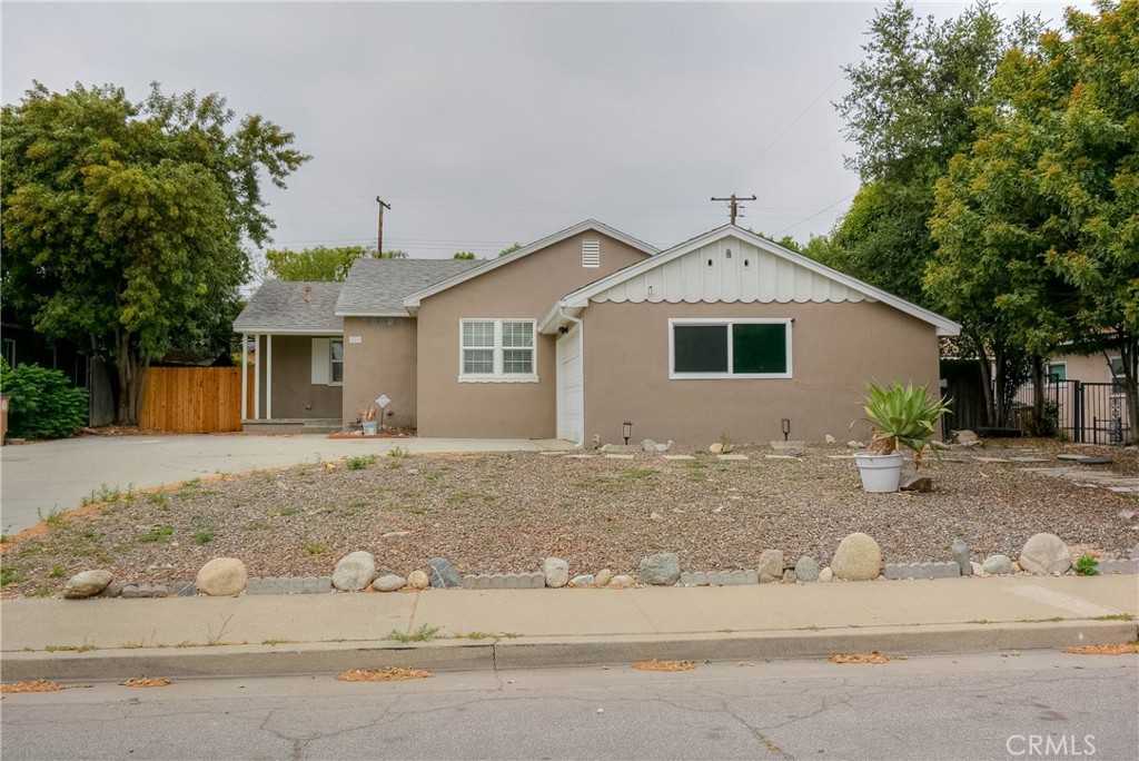 photo 2: 625 Hendrix Avenue, Claremont CA 91711