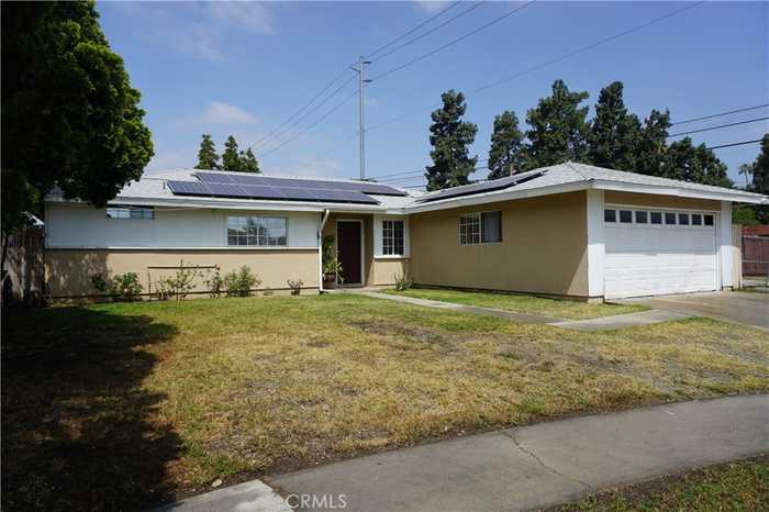 photo 2: 516 S Ashford Avenue, Bloomington CA 92316