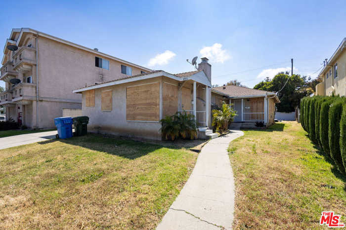 photo 1: 8931 Ramsgate Avenue, Los Angeles CA 90045