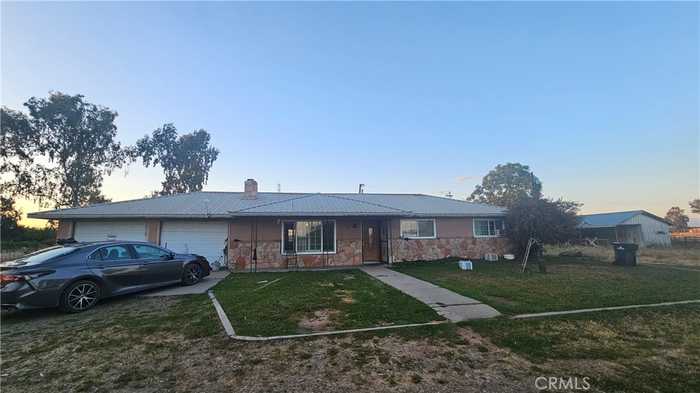 photo 1: 22763 Avenue 26 1/2, Chowchilla CA 93610