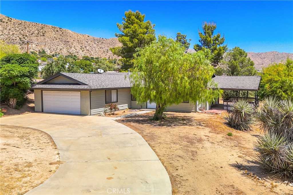 photo 1: 49020 Tamarisk Drive, Morongo Valley CA 92256