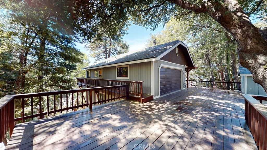 photo 1: 1034 Chillon Drive, Crestline CA 92325