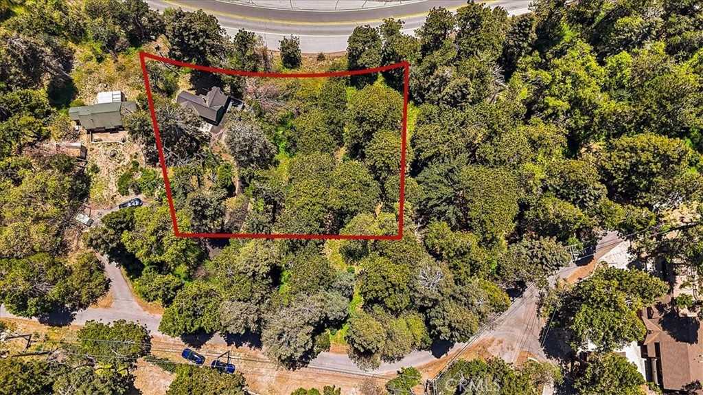 photo 2: 27951 Crest Estates Drive, Lake Arrowhead CA 92352