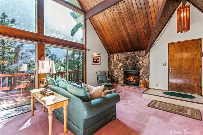 photo 1: 781 Nadelhorn Drive, Lake Arrowhead CA 92352