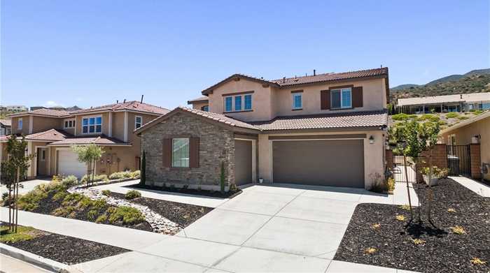 photo 2: 2776 Chad Zeller Lane, Corona CA 92882