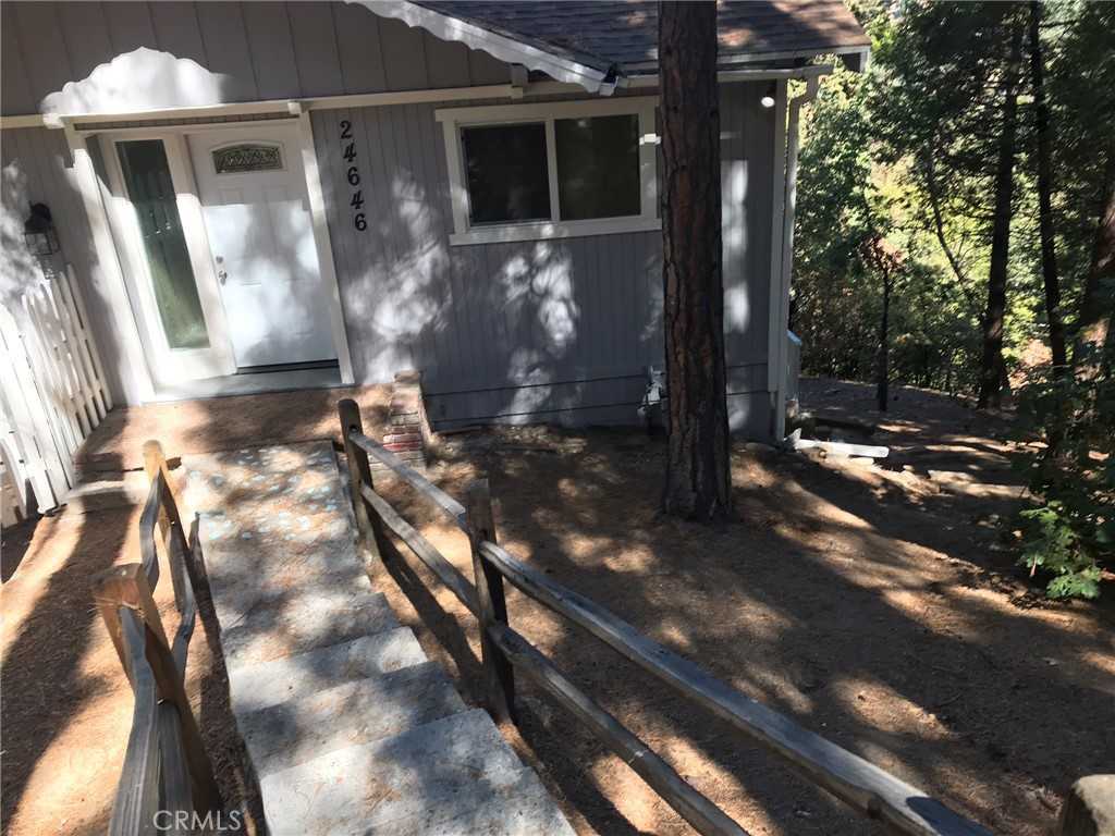 photo 2: 24646 Lake Gregory Drive, Crestline CA 92325