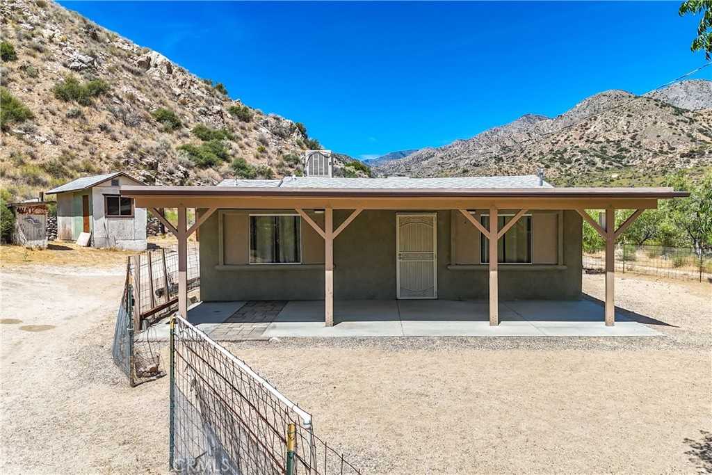 photo 3: 9520 Kiowa Trail, Morongo Valley CA 92256