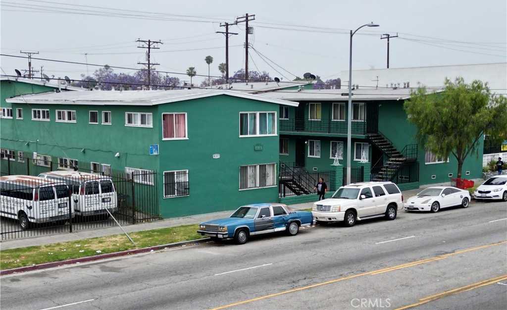 photo 3: 8708 S Central Avenue, Los Angeles CA 90002