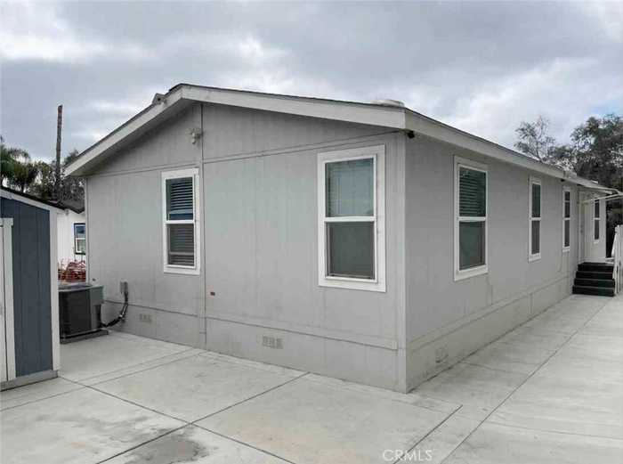 photo 2: 18040 Eucalyptus Avenue, Lake Elsinore CA 92532