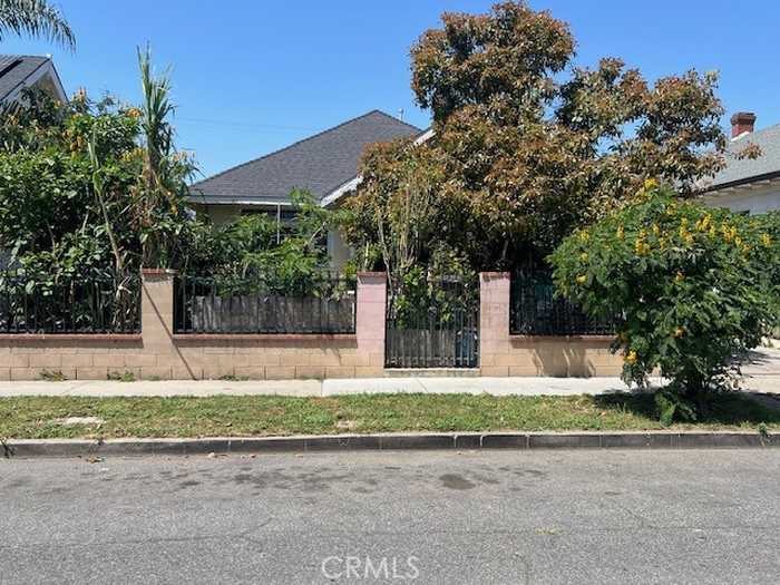 photo 2: 507 E Walnut Street, Santa Ana CA 92701