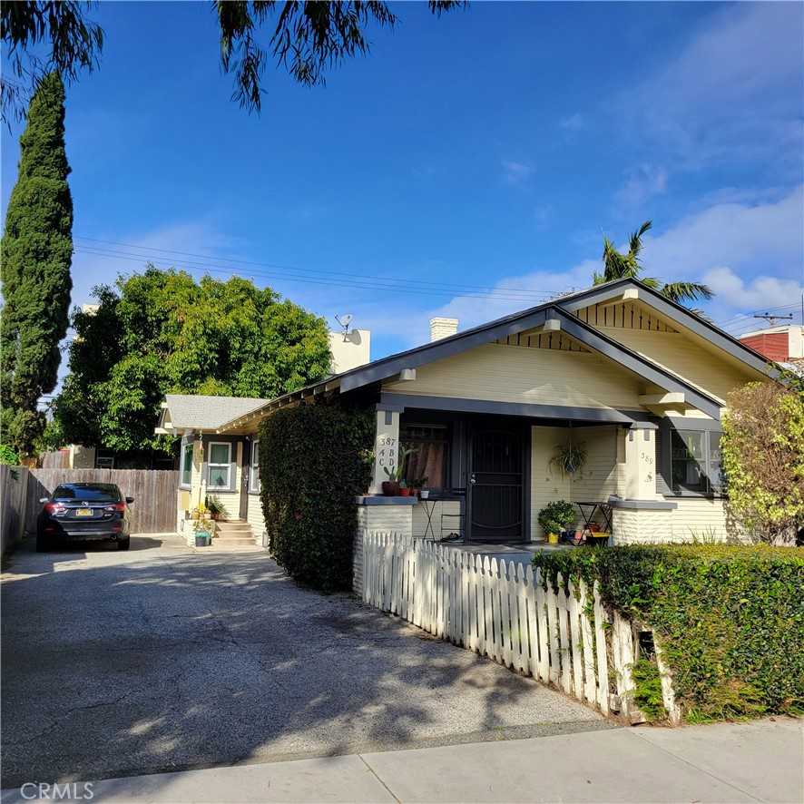 photo 2: 387 Freeman Avenue, Long Beach CA 90814