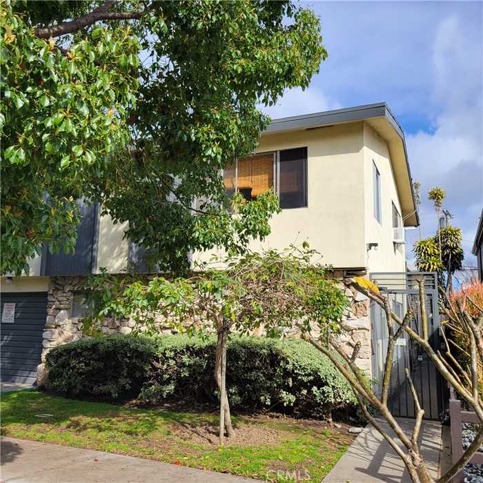 photo 2: 2449 E 5th Street, Long Beach CA 90814