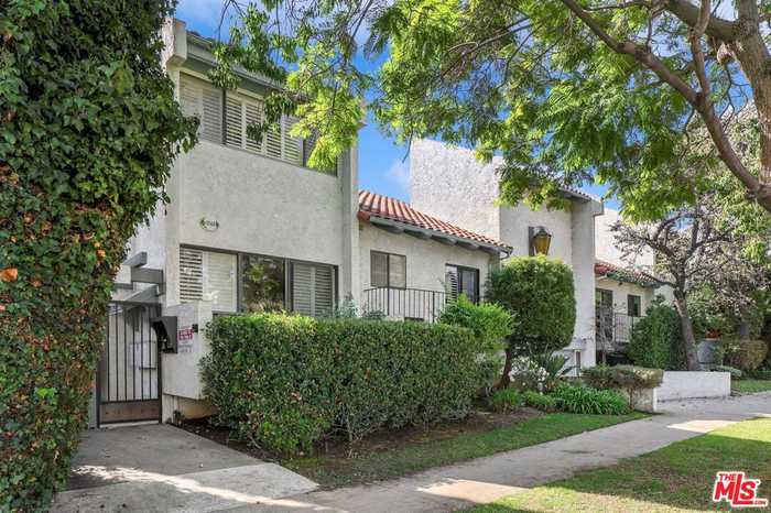 photo 1: 1144 17th Street Unit 4, Santa Monica CA 90403