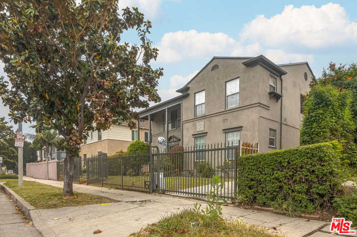 photo 1: 913 S Wilton Place, Los Angeles CA 90019