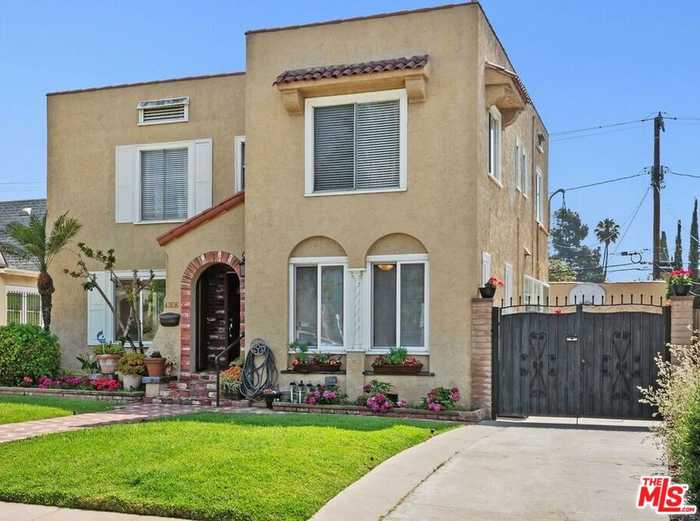 photo 2: 408 N Beachwood Drive, Los Angeles CA 90004