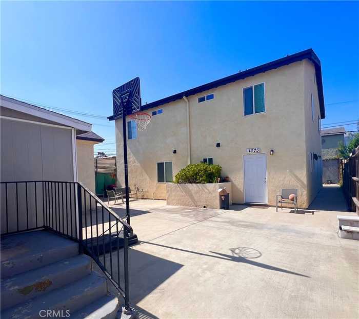 photo 1: 1375 W 37th Drive, Los Angeles CA 90007