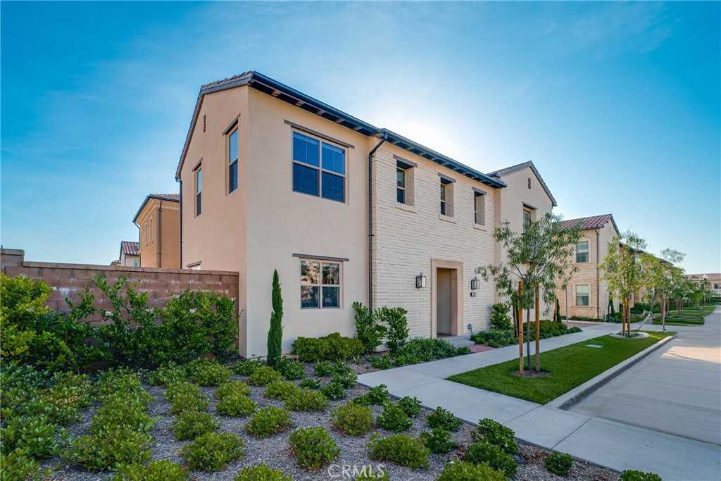 photo 3: 113 Tall Reed, Irvine CA 92618