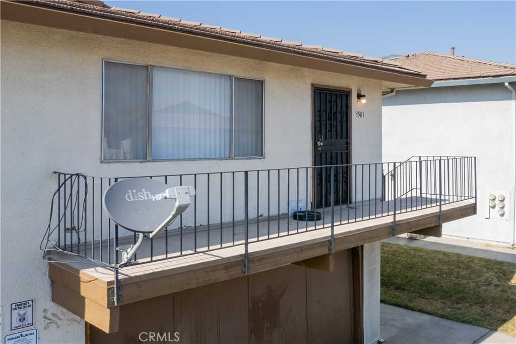 photo 3: 3501 20th Street, Highland CA 92346