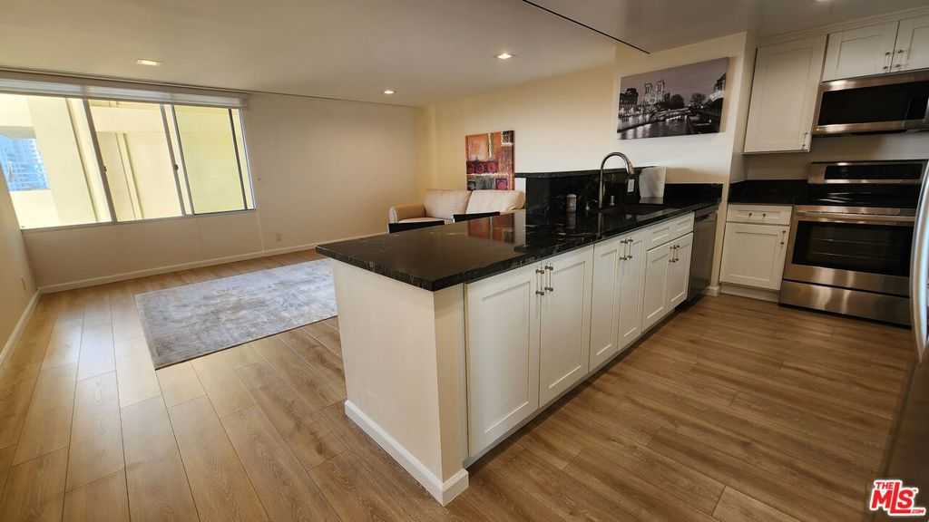 photo 2: 2160 Century Parkway Unit 1203, Los Angeles CA 90067