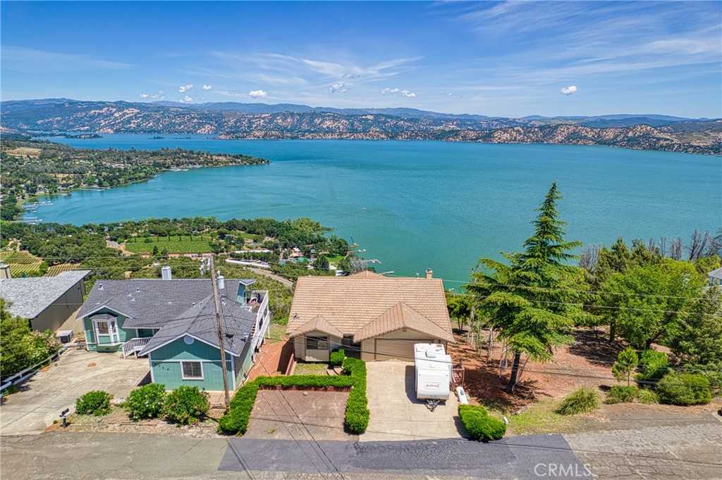 photo 3: 9102 Bannock Court, Kelseyville CA 95451