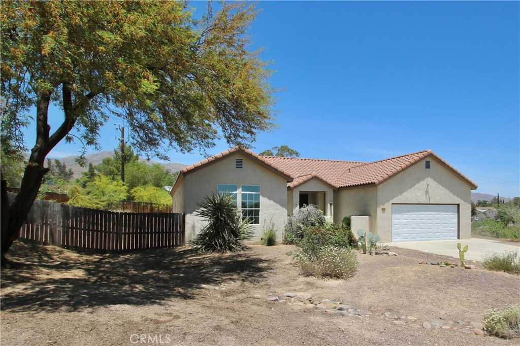 photo 3: 49174 Tamarisk Drive, Morongo Valley CA 92256