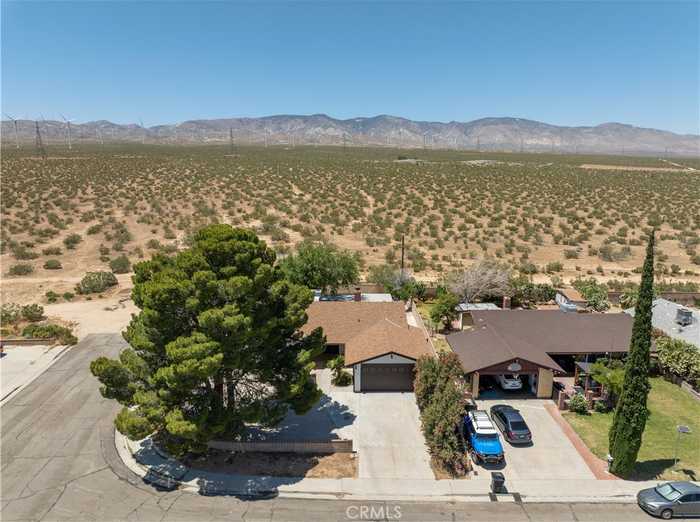 photo 1: 3549 Aberdeen Place, Mojave CA 93501