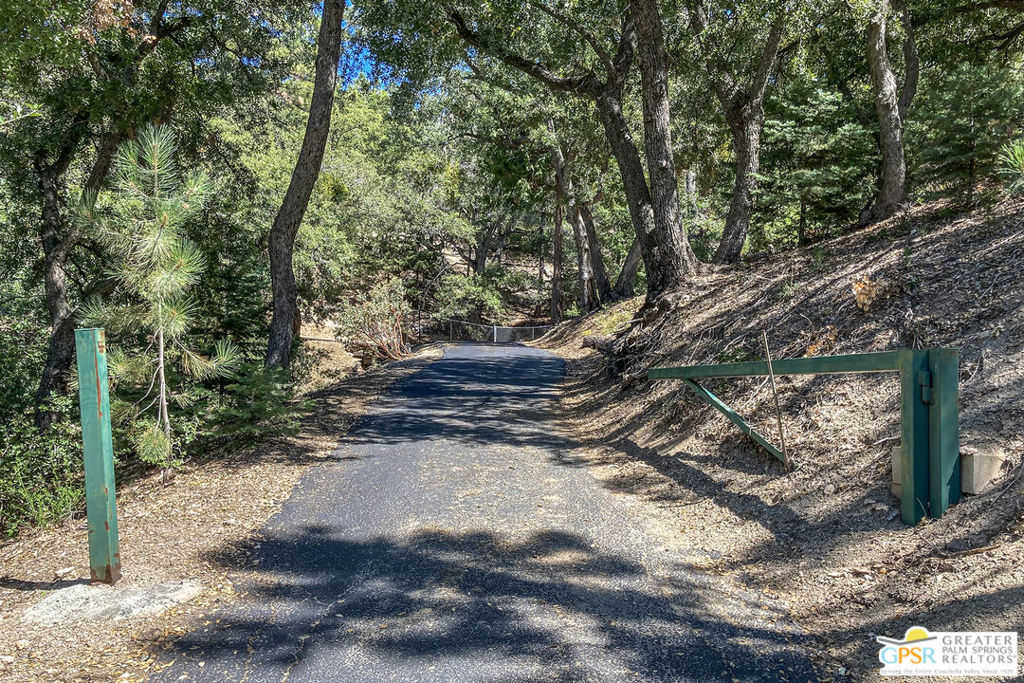 photo 3: 52380 Fosteriyah Drive, Idyllwild CA 92549