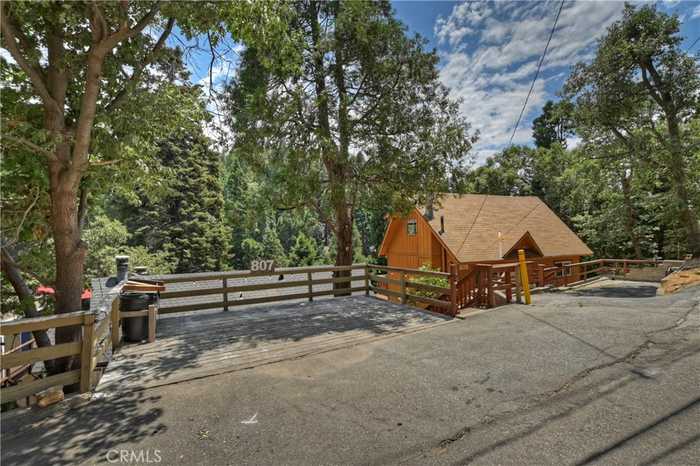 photo 2: 807 Virginia Court, Lake Arrowhead CA 92352