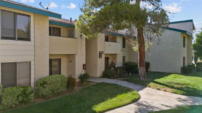 photo 2: 44412 15th Street E Unit 5, Lancaster CA 93535