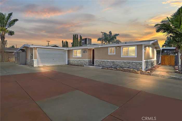 photo 1: 1518 Hartview Avenue, La Puente CA 91744