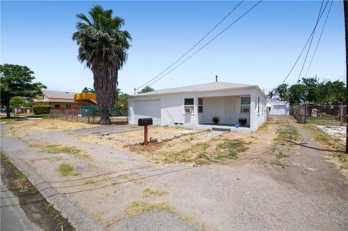 photo 1: 11049 Whitford Avenue, Riverside CA 92505