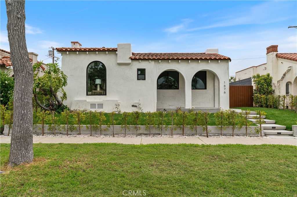 photo 1: 1676 S Crescent Heights Boulevard, Los Angeles CA 90035