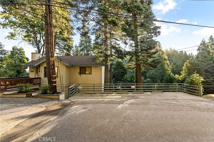 photo 2: 707 Virginia Court, Lake Arrowhead CA 92352