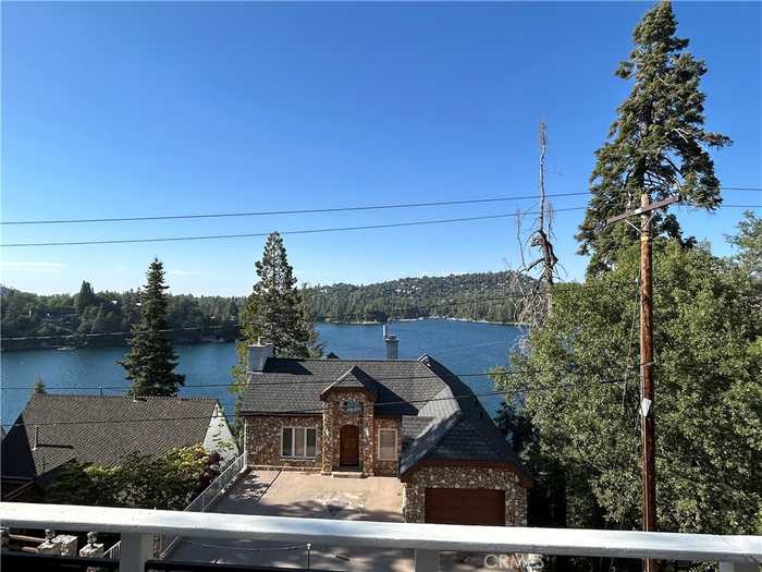 photo 2: 28773 Palisades Drive, Lake Arrowhead CA 92352