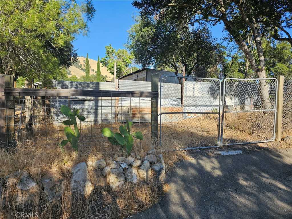 photo 2: 2921 6th Street, Clearlake CA 95422